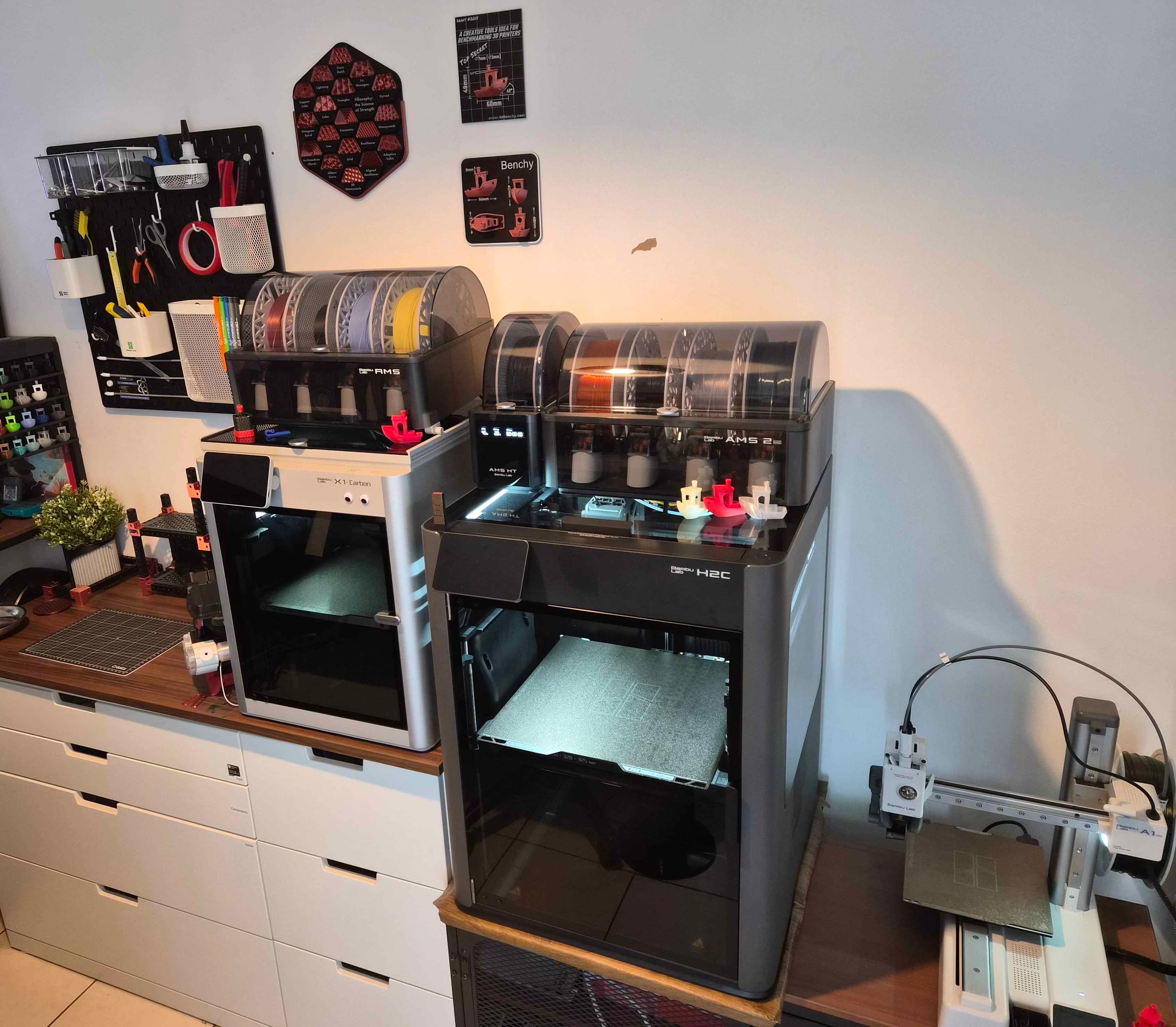 Workspace with 3D printers and tools